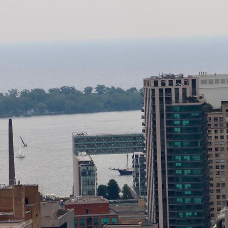 Apartment/2Bedrooms/2 Full Bathrooms/Free Parking Toronto Eksteriør bilde