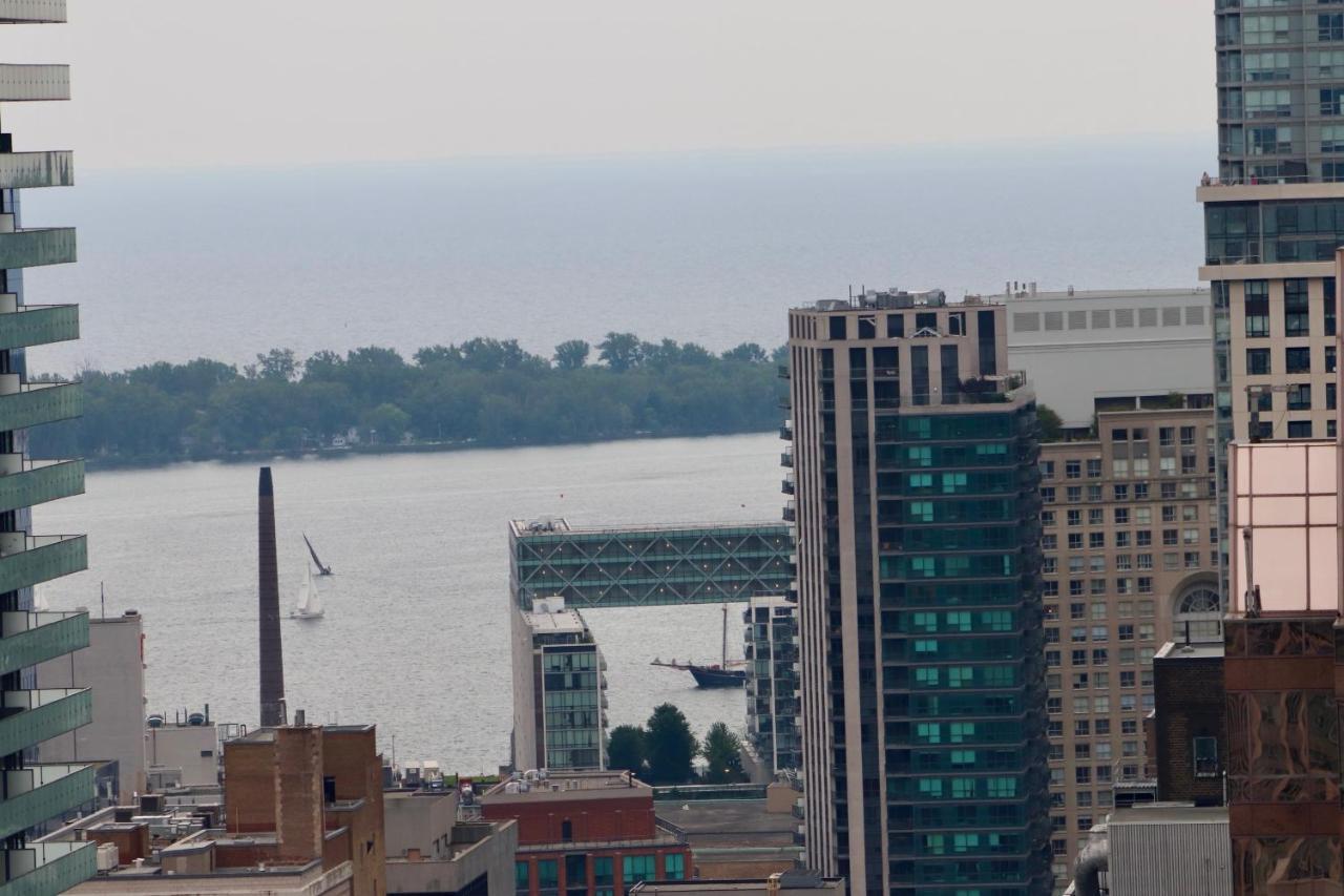 Apartment/2Bedrooms/2 Full Bathrooms/Free Parking Toronto Eksteriør bilde