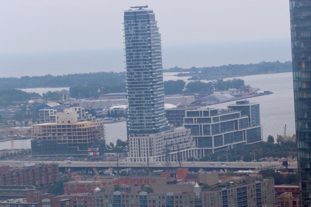 Apartment/2Bedrooms/2 Full Bathrooms/Free Parking Toronto Eksteriør bilde